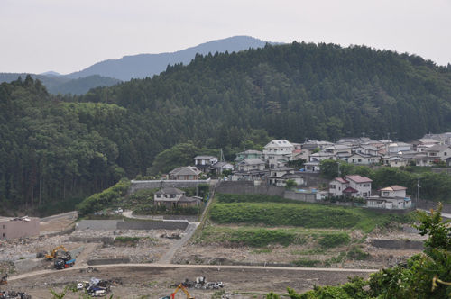 南三陸町志津川地区家々